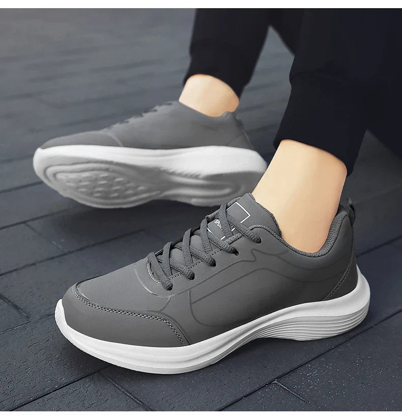 2025 New Lightweight Men Casual Leather Sneakers Non-slip Breathable Male Outdoor Running Shoes Lace Up Soft Sport Shoes