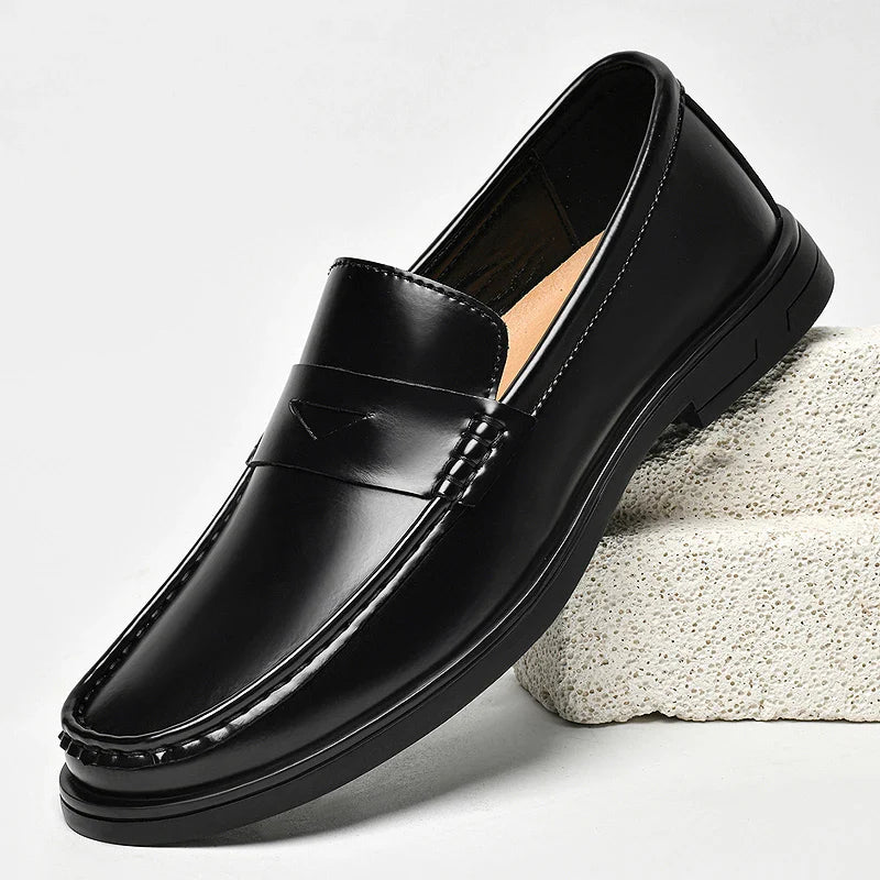 2026 New Men's Patent Leather Penny Loafers Slip On Design Soft Cushion Insole Wear Resistant Sole Business Wedding Party Shoes