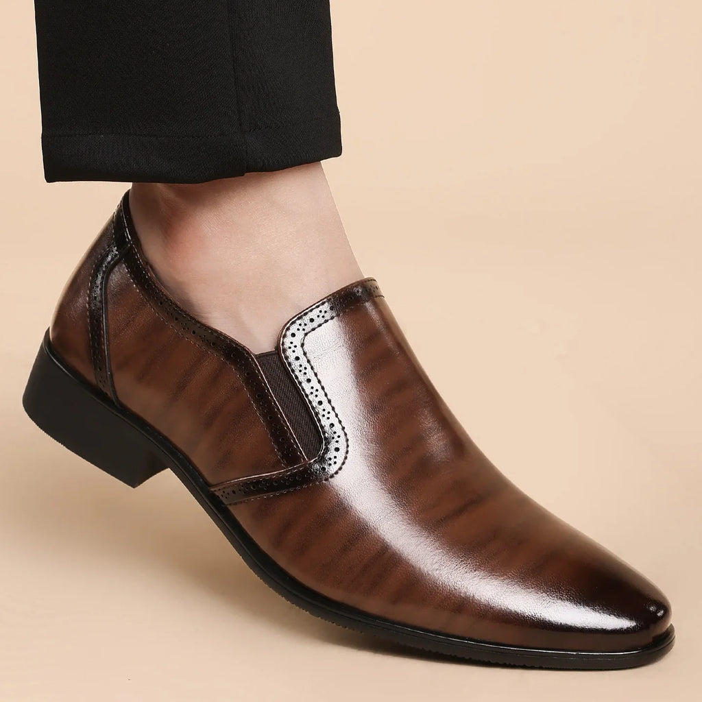 Spring Autumn New Pointed Leather Shoes for Men Solid Color Business Casual Shoes Male Fashion Designer Dress Shoe Man