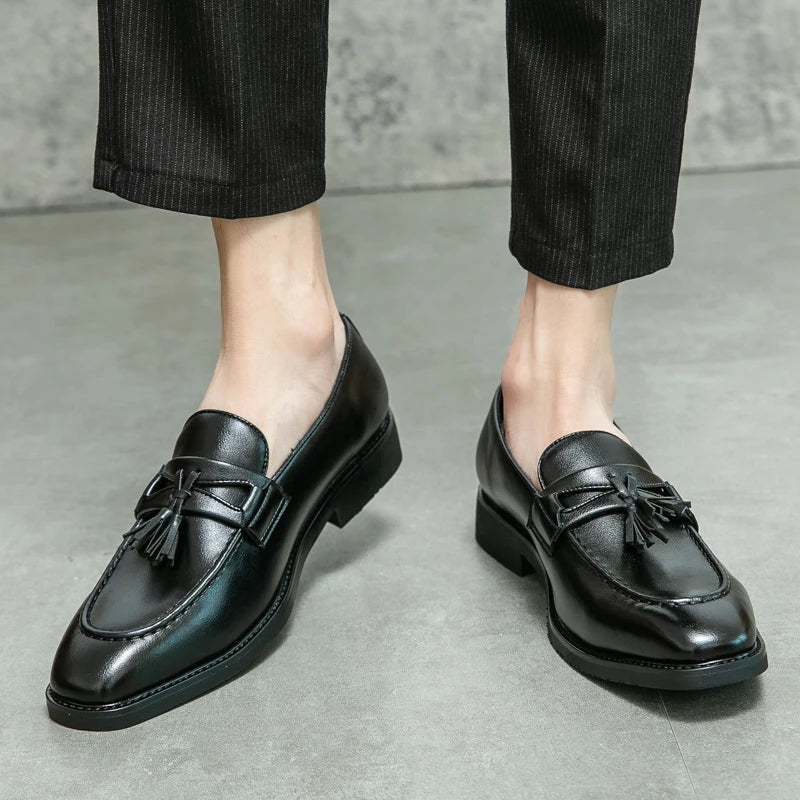 Mens Luxury Tassel Flats Leather Casual Office Designer Brogue Loafers Moccasin Wedding Oxford Footwear Dress Shoes for Men 2022