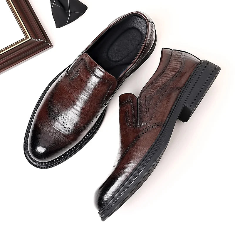 British Style Brand Men's Dress Shoes Fashion Patent Leather Men Business Flat Shoes Breathable Men Formal Office Working Shoes