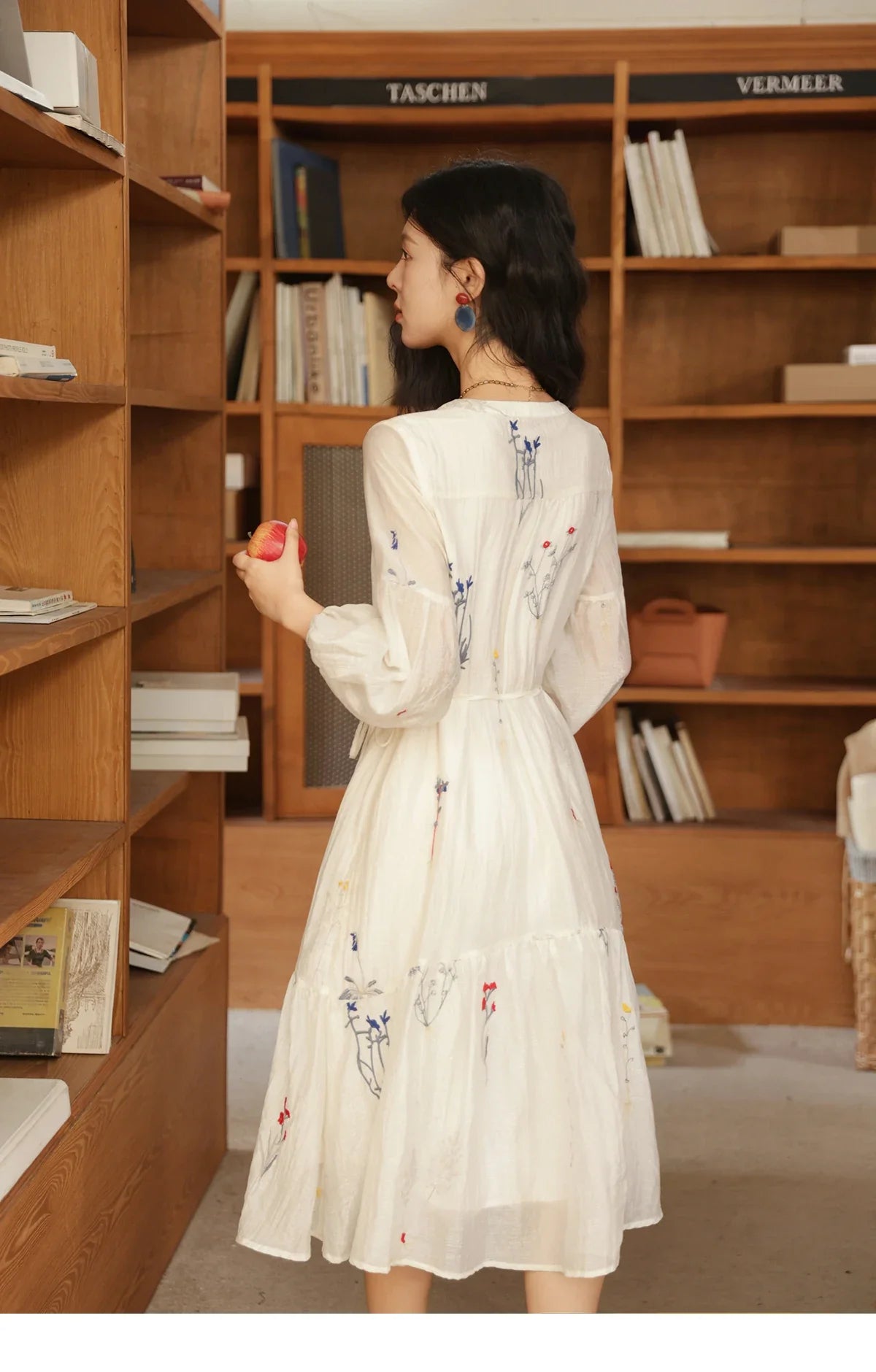 Beige Flower Embroidered Dress for Women 2025 Autumn Curved Collar Lantern Sleeves Tied Waist Long Dresses MXE41L2487