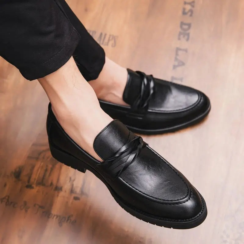 With Tassels Loafers Office Leather Shoes for Men Platform Thick Sole Pointed Toe Man Casual Shoe High Quality Fashion Elegant