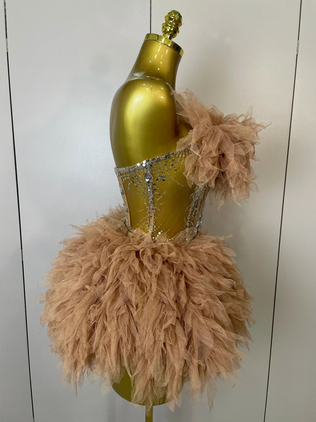 2025Women Sexy Backless Strap Mesh Fluffy Skirt 2 Pieces Diamond Sequins Stage Performance Costume Birthday Party Shooting Dress