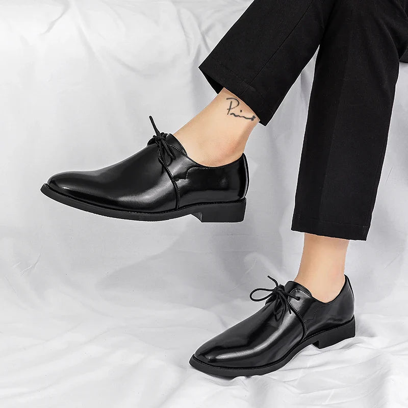 New Men's Solid-Color Belt Casual Shoe Are Comfortable And Classic Business Office Fair Dress Shoe Are Fashionable Wedding Shoes