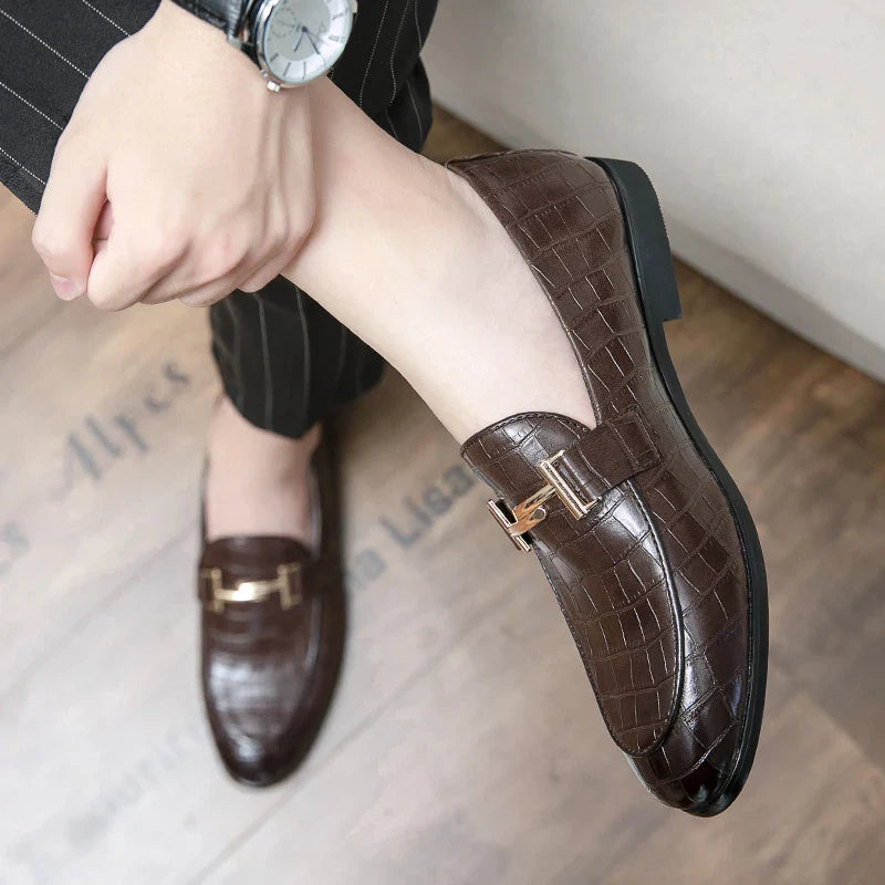 2024 High Quality Casual Leather 38~48 Designer Mens Dress Wedding Black Fashion Office Business Loafers Formal Shoes for Men