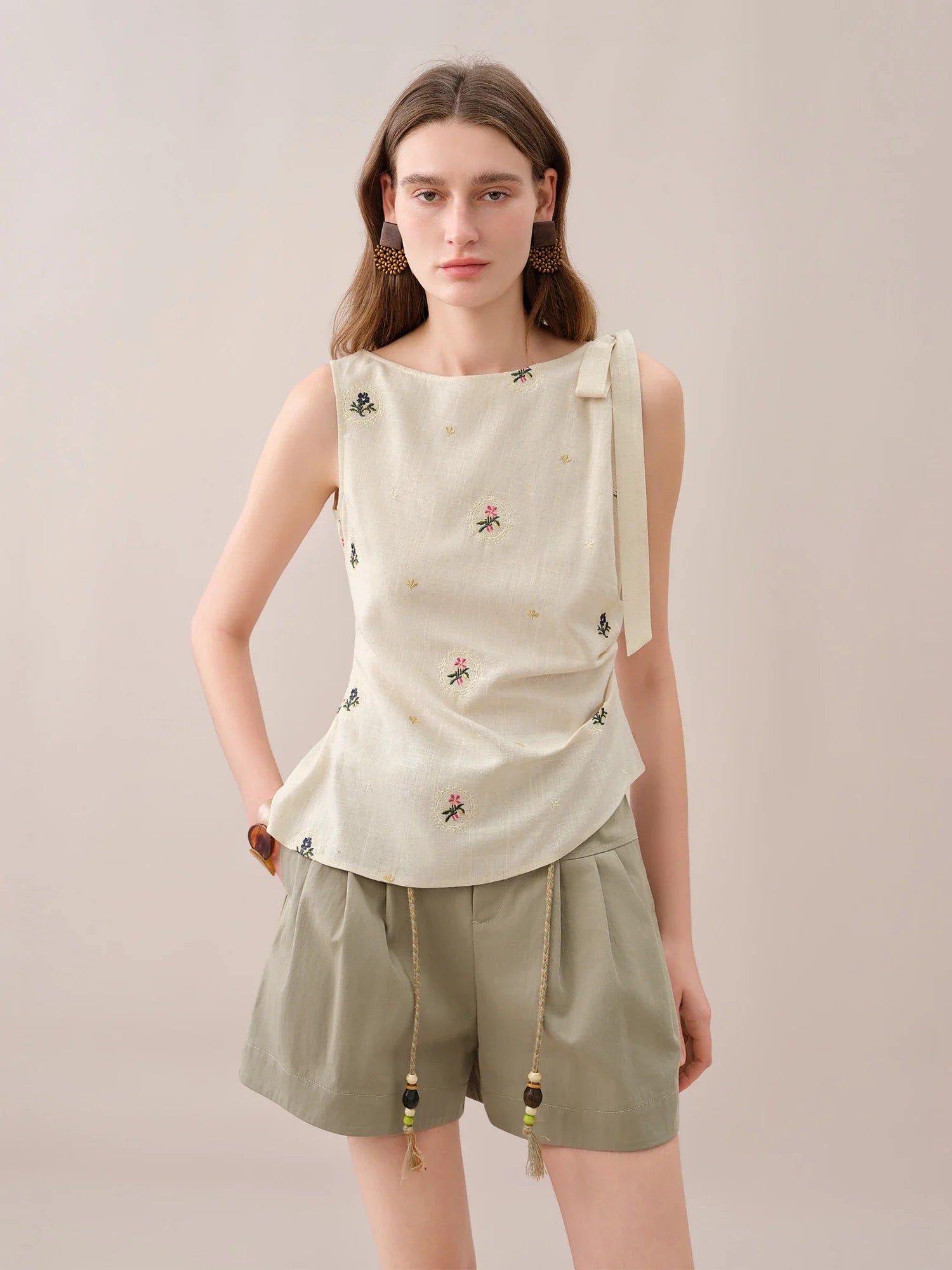 Fashionable Embroidered Sleeveless Top and Tulip Skirt Elastic Waist Retro Women 2026 Summer New Arrival Set