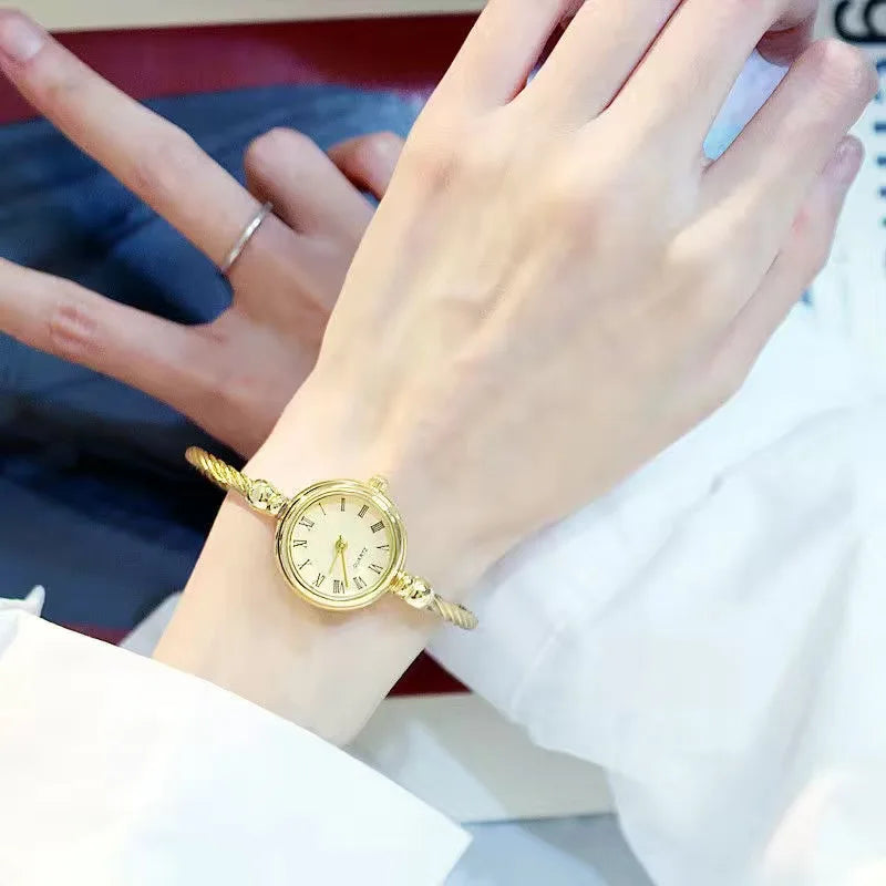 Women Bracelet Watch Retro Gold Bangle Women Watches Stainless Steel Retro Ladies Quartz Wristwatch Clock Dress Watch