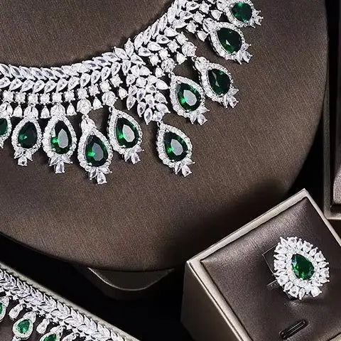 Luxury Elegant 4 PCS Necklace Earrings Bracelet Ring for Noble Luxury Women Bridal Wedding Party Show Jewelry Sets