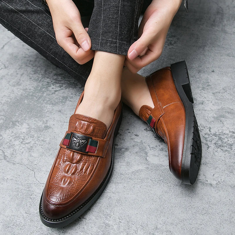 British pointy casual shoes men's nightclub hairstylist European station men's shoes lazy bean shoes fashion shoes