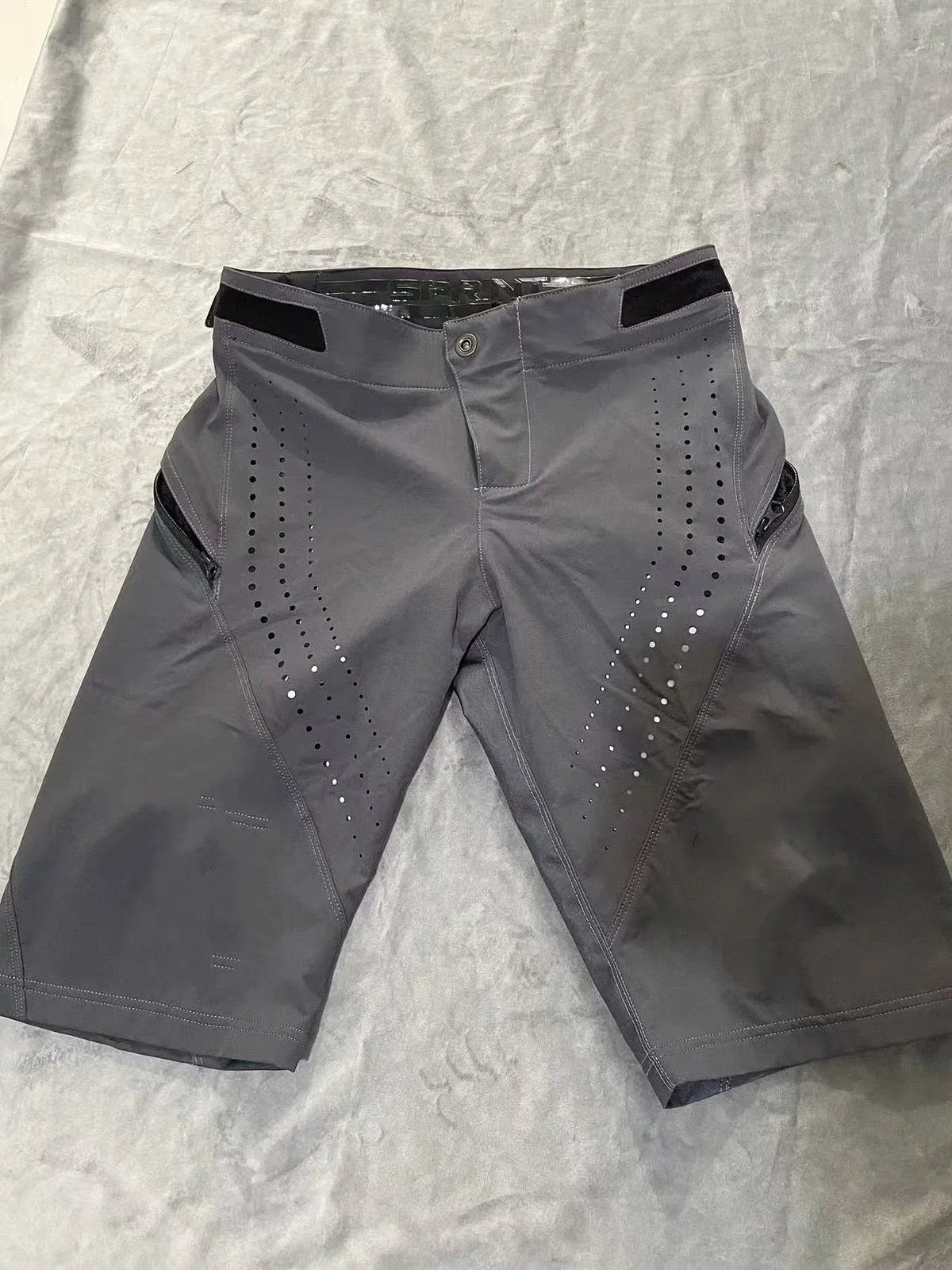 reathable Ultra-Thin Comfortable Cycling Trousers Zipper Design with Pockets for Bike Motorcycle Sports Four Seasons Wearable