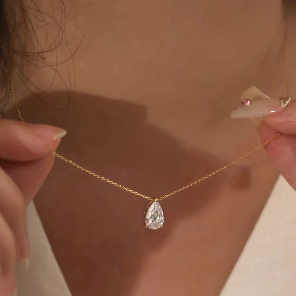 1-4CT Pear Cut D Color Moissanite Pendant Necklace for Women S925 Silver Plated 18k Gold Waterdrop Shape Necklaces Jewelry Gift