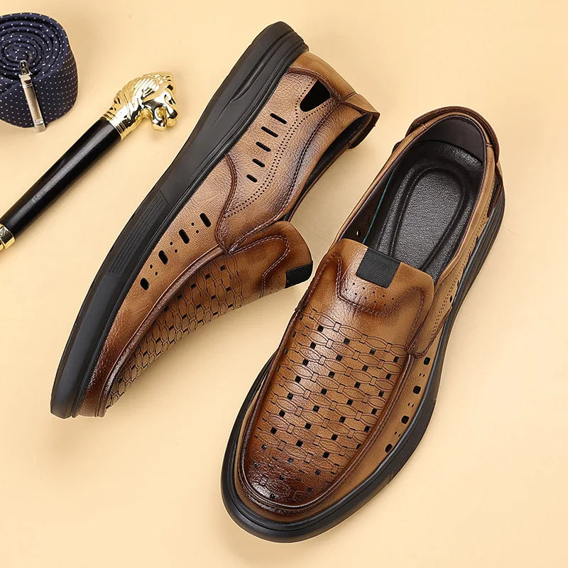 Spring Summer New Hallow Breathable Loafers for Men Fashion Casual Leather Shoes Male Solid Color Soft Sole Designer Shoes Man