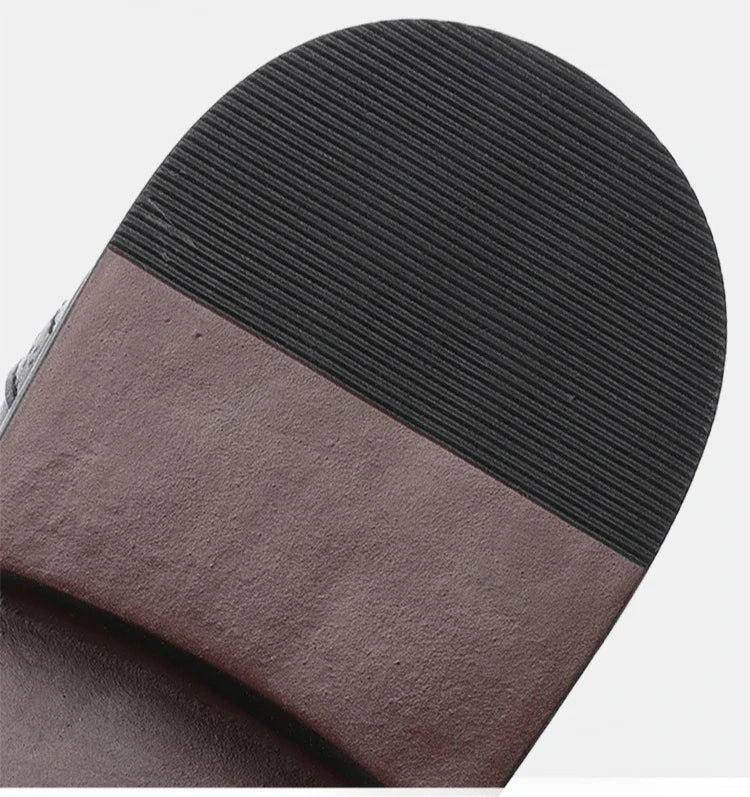 Spring Autumn New Designer Dress Shoes for Men Solid Color Fashion Formal Business Casual Leather Shoes Male