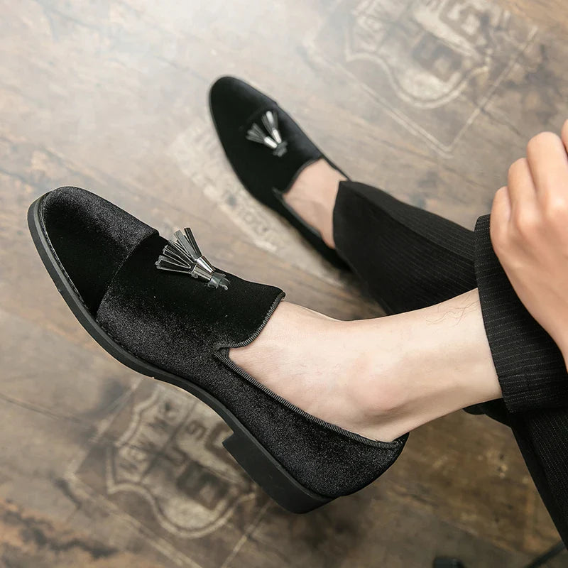 Luxury Brand Suede Green Loafers Men Slip-on Tassel Soft Leather Wedding Shoes Flats Men Shoes Casual Shoes Nubuck Leather Shoes