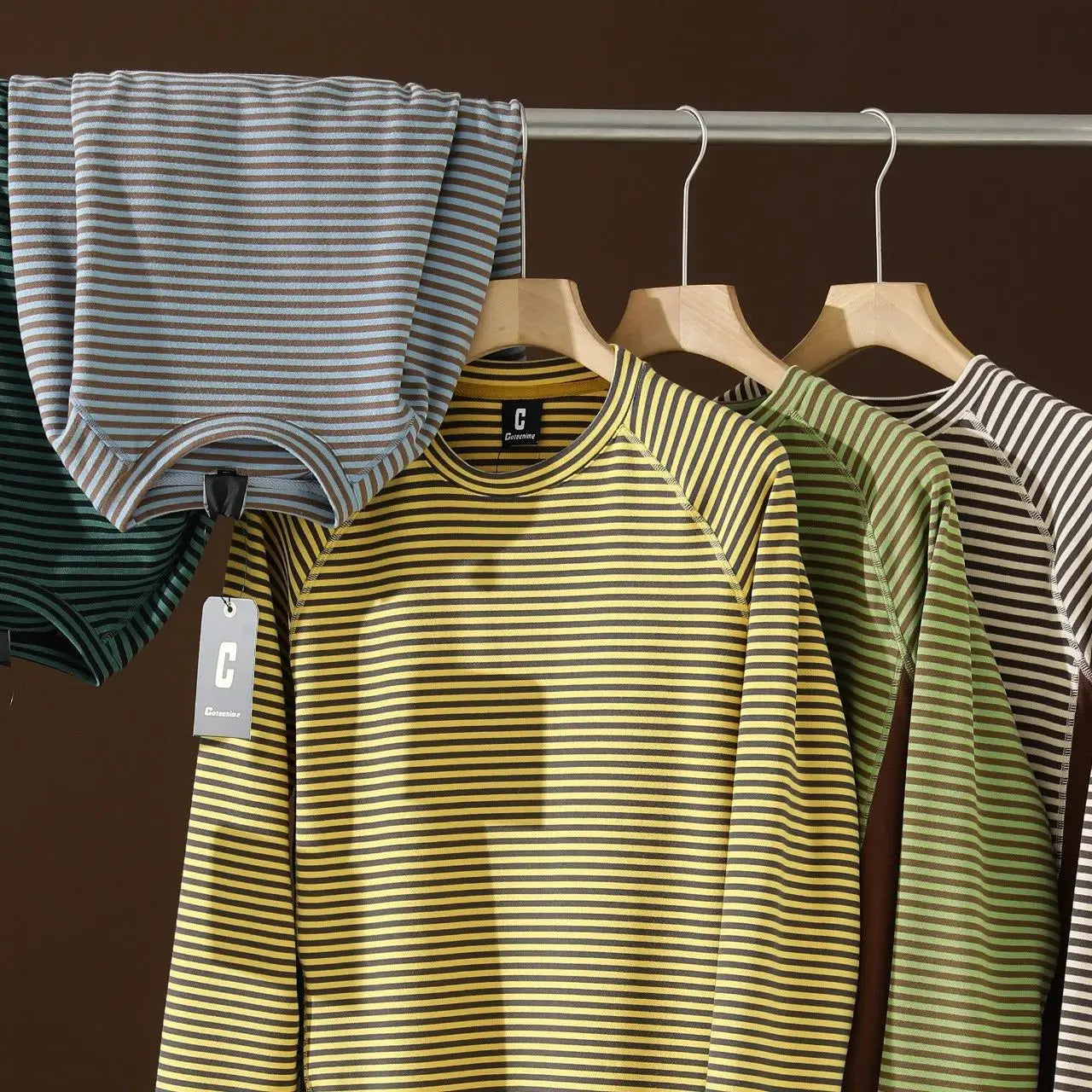 Insulated Patchwork Striped Sweatshirt with Contrast Details Unisex, Loose-fitting Spring and Autumn Undershirt.