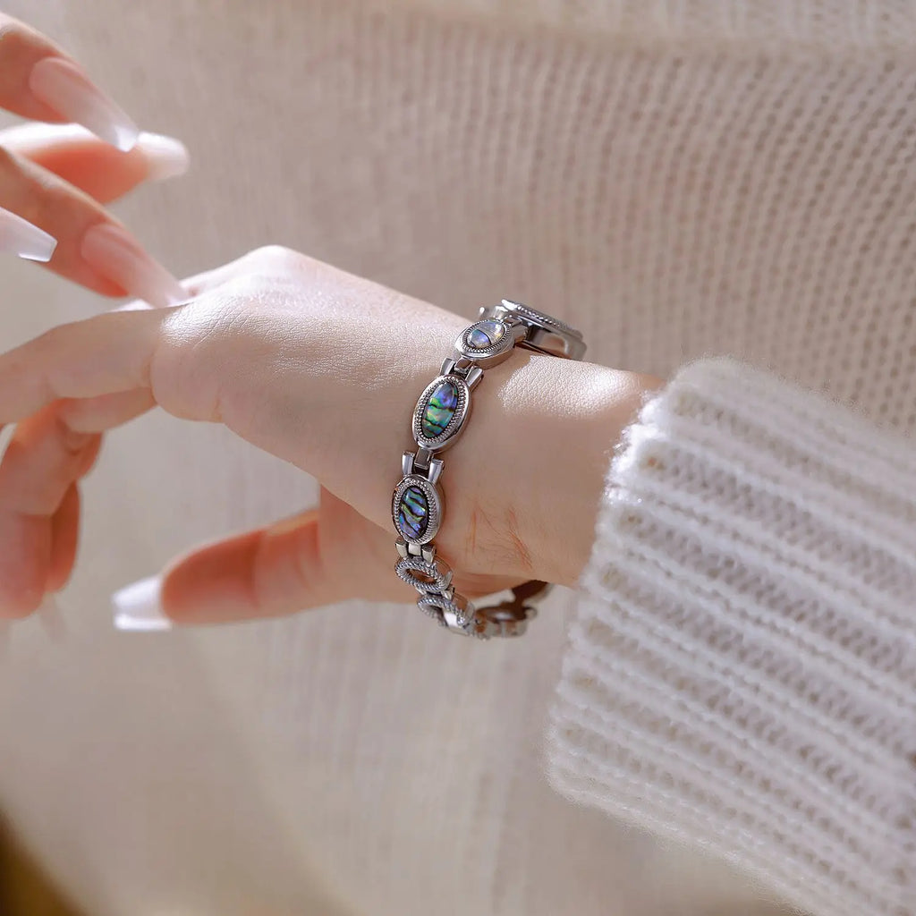 Top Brand Luxury Women Bracelet Watches Unique Design Fashion Elegant Ladies Wrist Watches For Female Clock Quartz Wristwatches