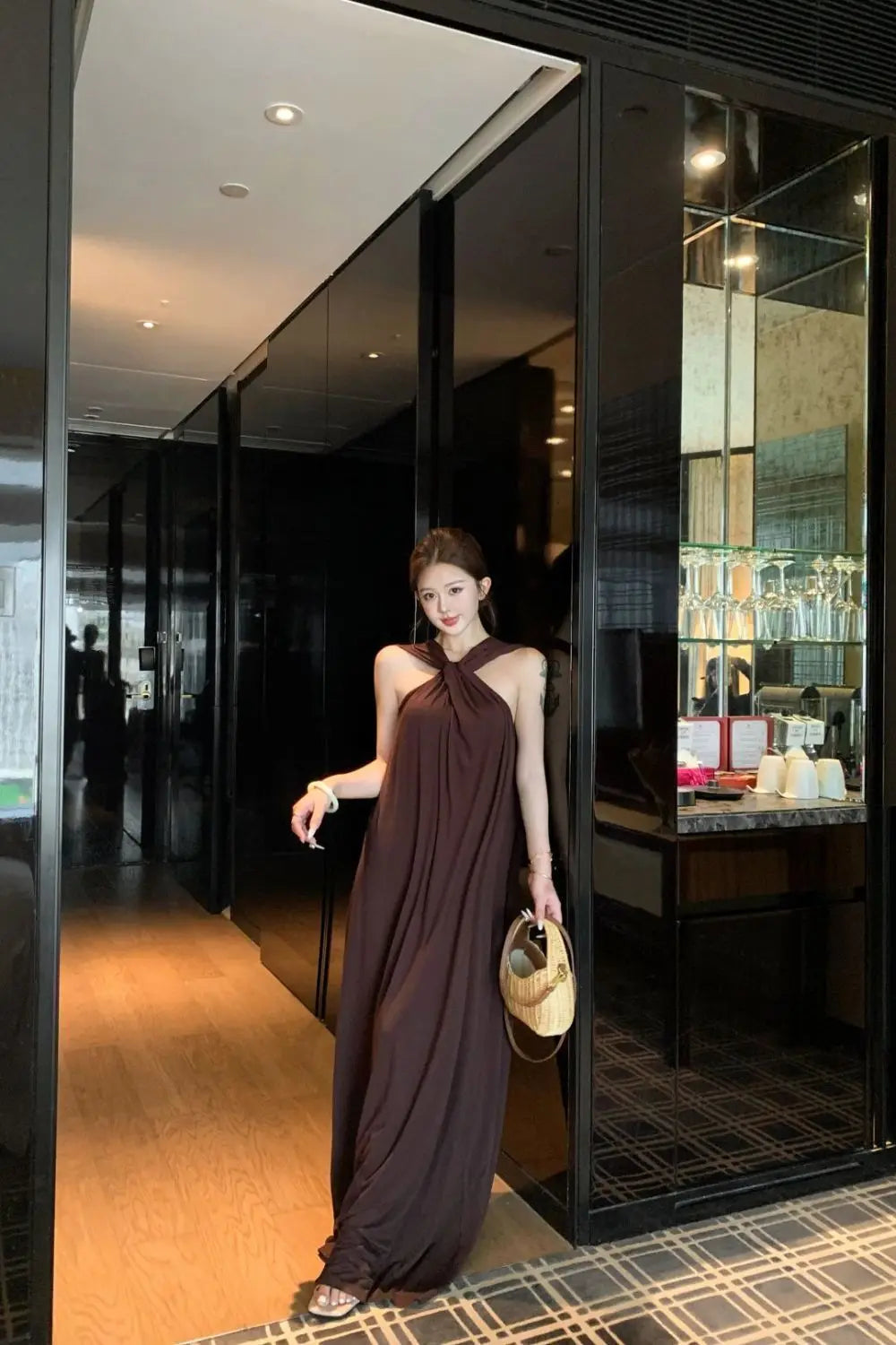 French Temperament Coffee Color Sleeveless Hanging Neck Dress For Women In The Summer Of 2026, New Slim And Flowing Long Dress