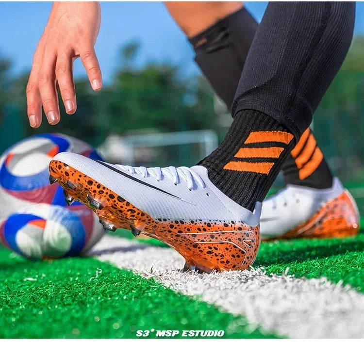 New Men Professional Unisex Soccer Shoes Sport Ultra-light Football Boots Cleats Grass Non-slip Training Match FG/TF