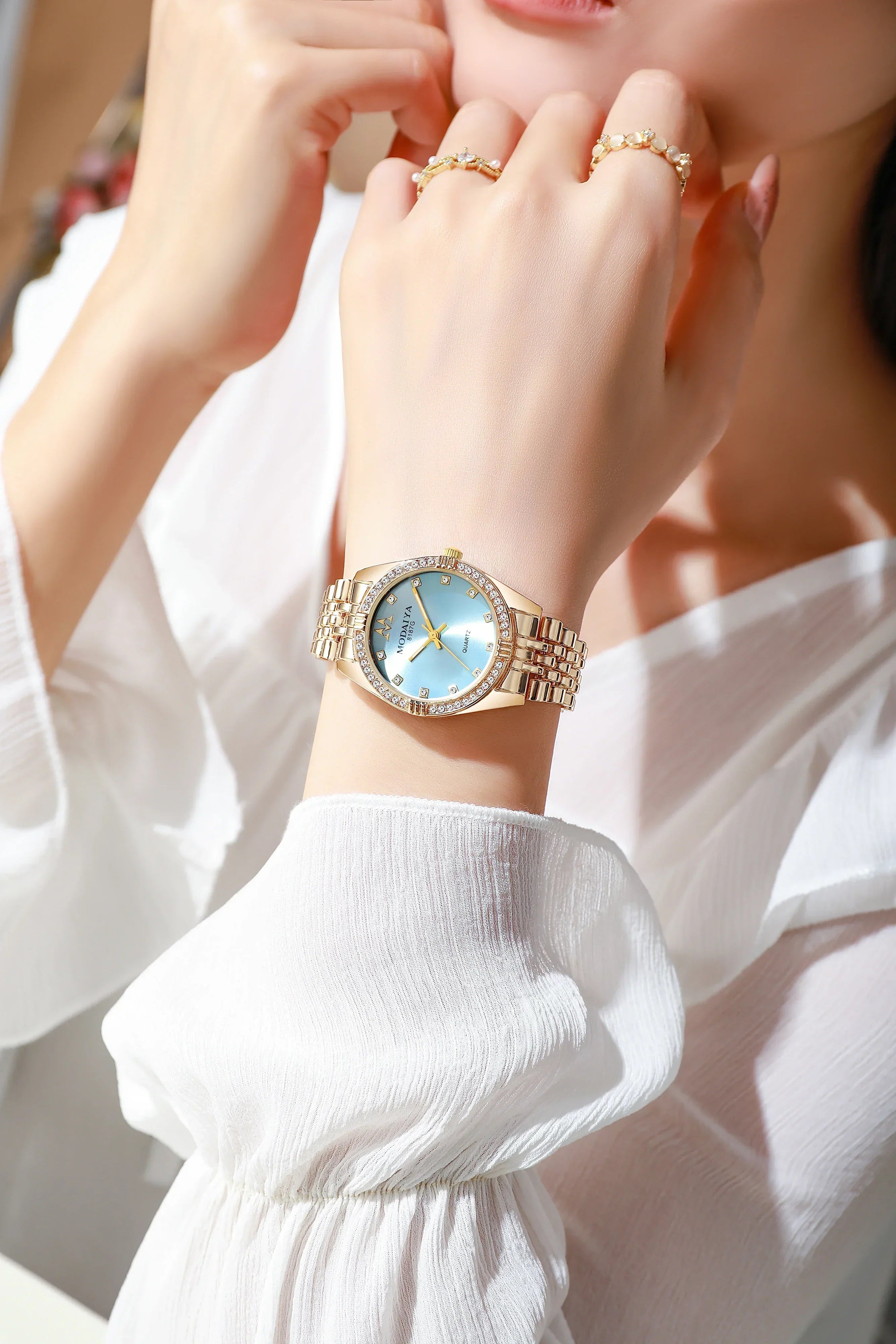 Women Watches Luxurious Quartz Sparkling Rhinestone Dial Dress Wristwatches for Ladies Relogio Feminino