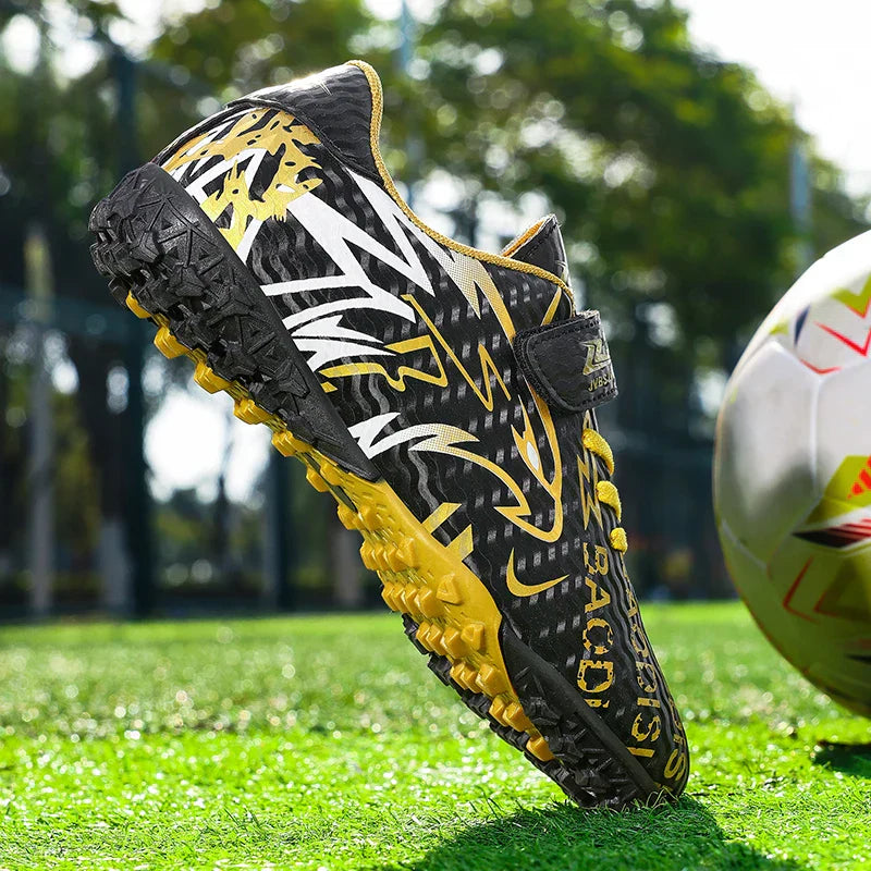 New Men Kids Football Boots Ultralight Professional Boys Match Grass Soccer Shoes Cleats Non-Slip Training Shoes Drop Shipping