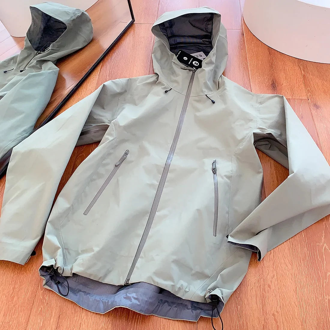 Outdoor Fashion Horseback Riding Mountain Climbing Fishing Leisure Travel Waterproof and Windproof Camping Men's Down Jacket