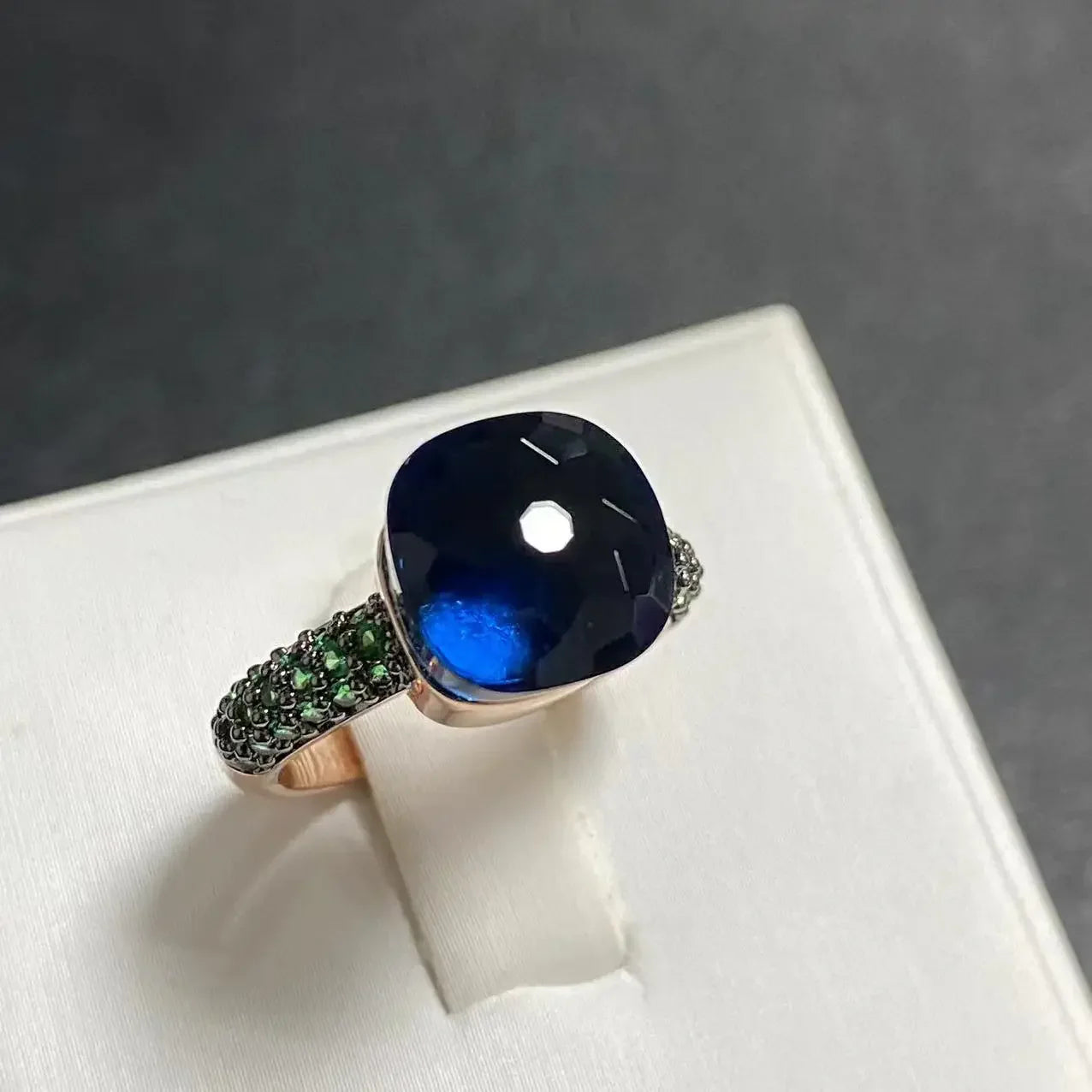 Emerald Ring for Women Green Zircon Inlay Rose Gold & Black Gun Plated 30 Colors Candy Crystal Style Jewelry Birthday Gift
