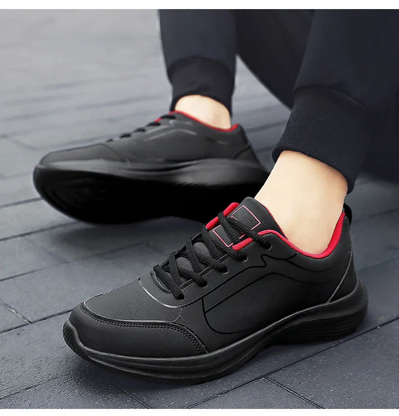 2025 New Lightweight Men Casual Leather Sneakers Non-slip Breathable Male Outdoor Running Shoes Lace Up Soft Sport Shoes