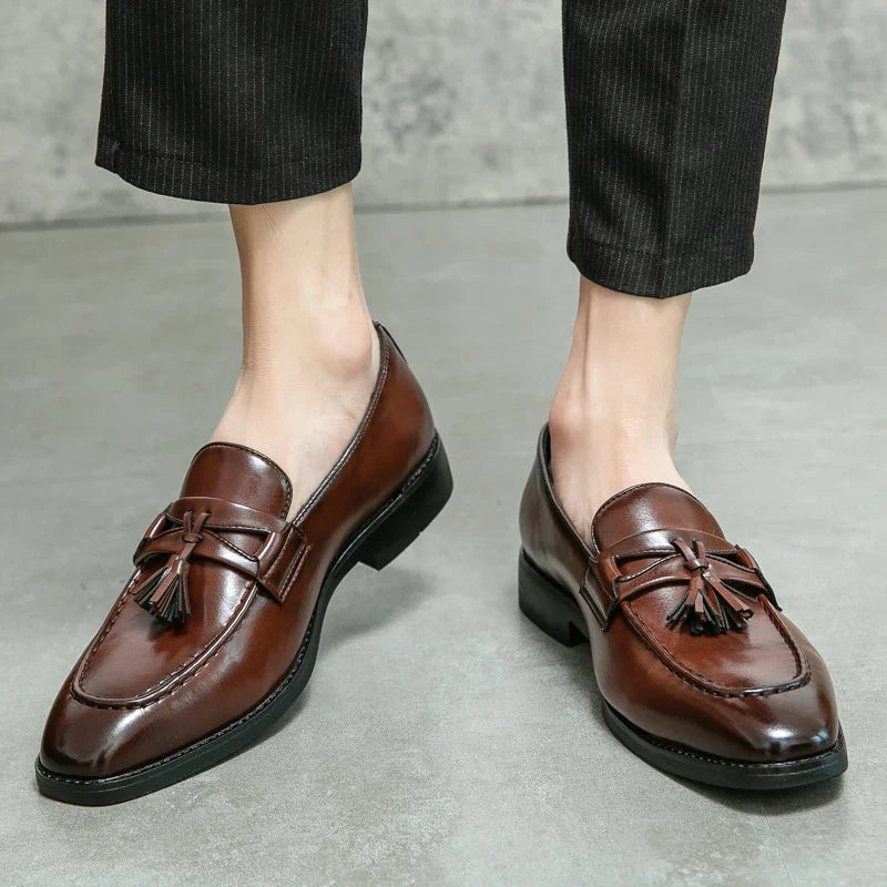 Mens Luxury Tassel Flats Leather Casual Office Designer Brogue Loafers Moccasin Wedding Oxford Footwear Dress Shoes for Men 2022