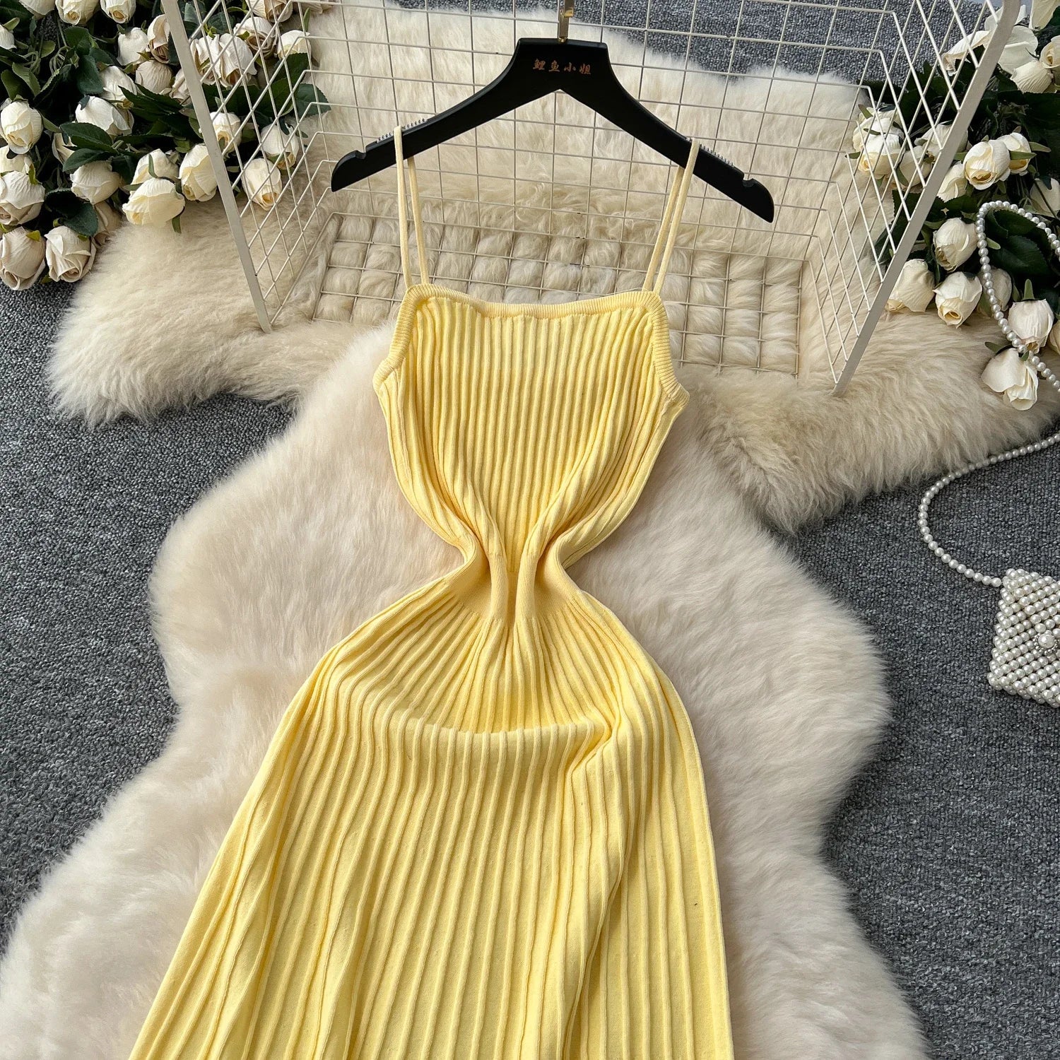 Knitted Pleated Long Dress High Waist Midi Sling Dress Elegant Sleeveless Yellow Dress Women Streetwear Black Bodycon Dress