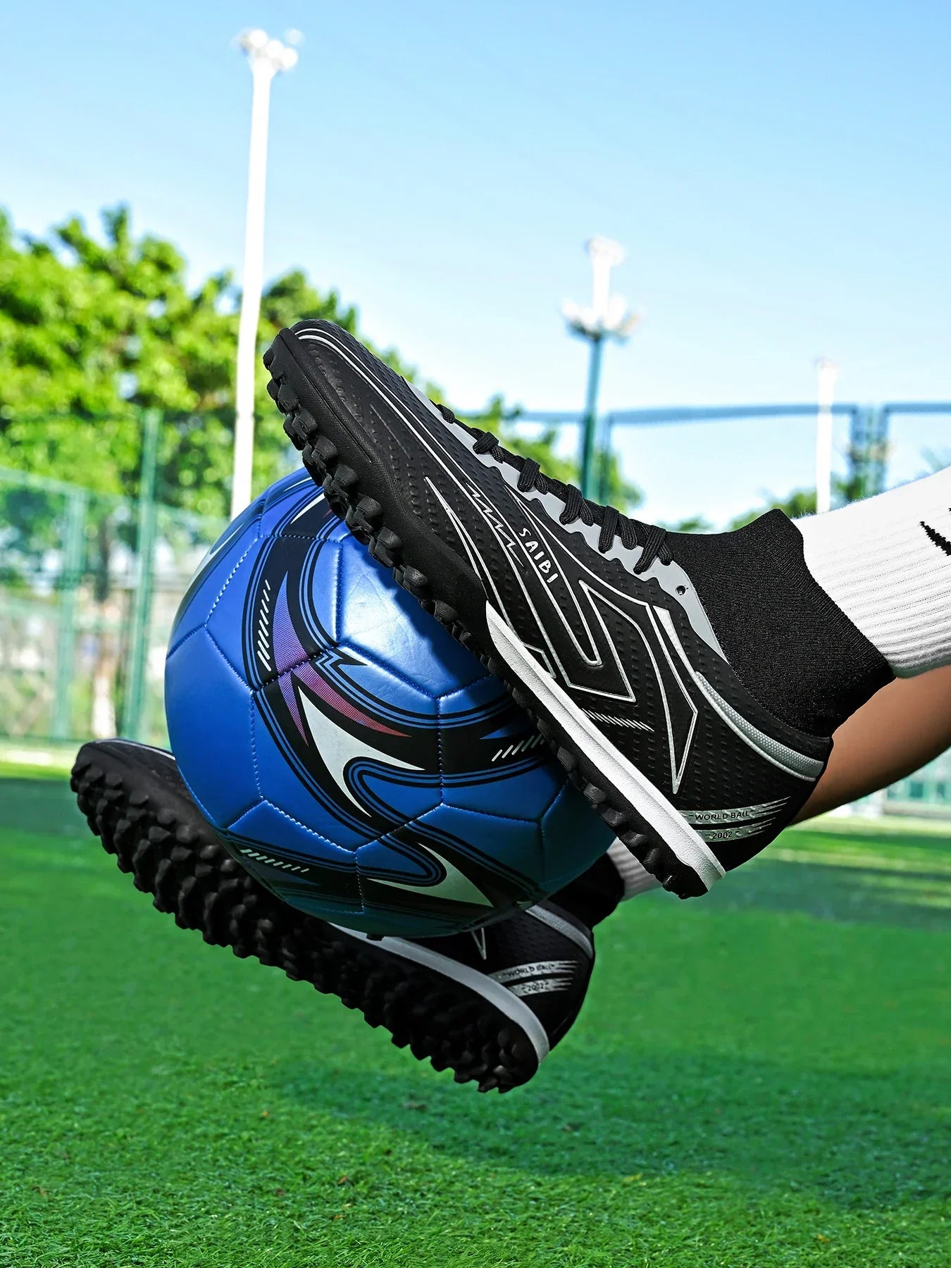 Kid Friendly TF Turf Soccer Boots Soft PU Fabric Rubber Non-slip Sole Abrasion Resistant For Campus Sports Activities