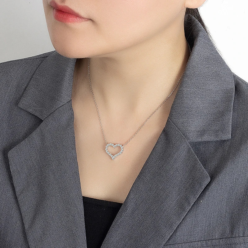 2CT Moissanite Necklace for Women S925 Pure Silver Heart Design Laboratory Diamond Pendant Luxury Jewelry Party Gift