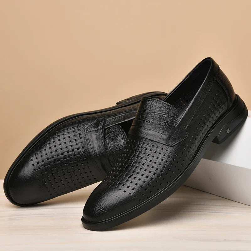 Italian Mens Casual Leather Outdoor Shoes Breathable Casual Hollow Out Men's Soft Bottom Shoes Comfy Flat Designer Walking Shoes
