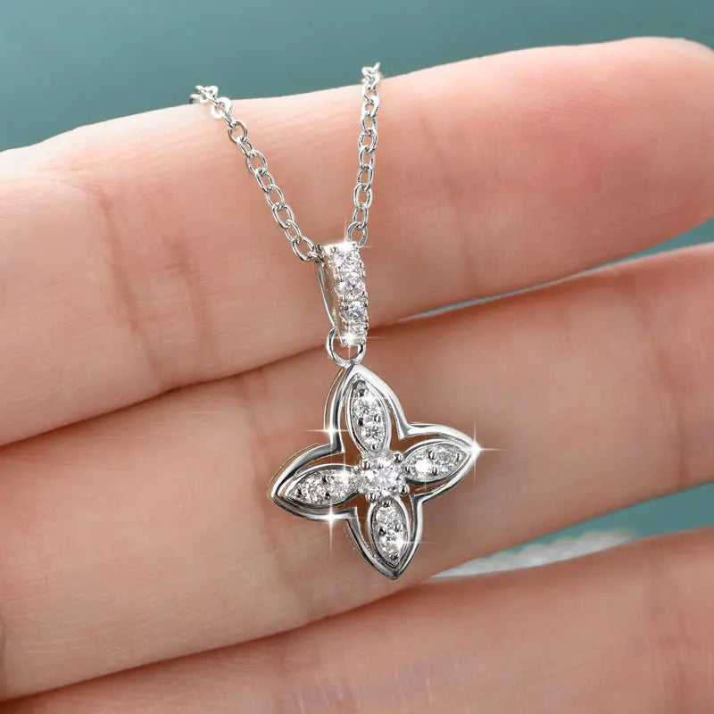 Luxury Shiny Four-Leaf Flower Pendant Necklace Certified Moissanite Diamond Necklace for Women 14k Gold Filled Jewelry