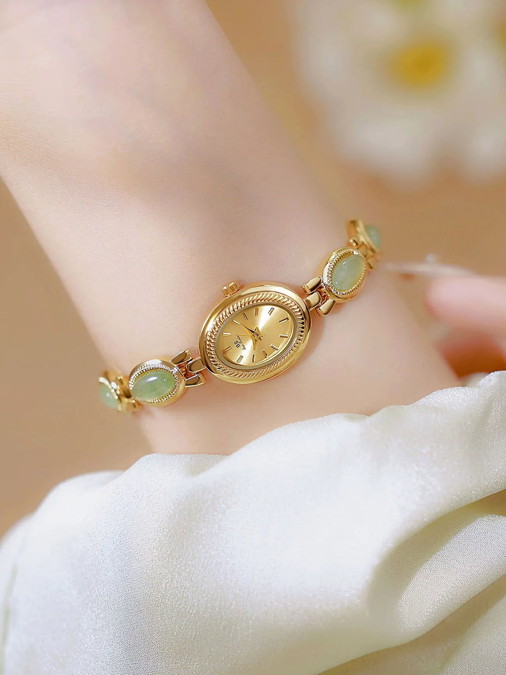 Women's Watch Ladies Bracelet Luxury Brand Waterproof Retro Natural Dongling Stone Hotan Jade Advanced Chain Watches Gift