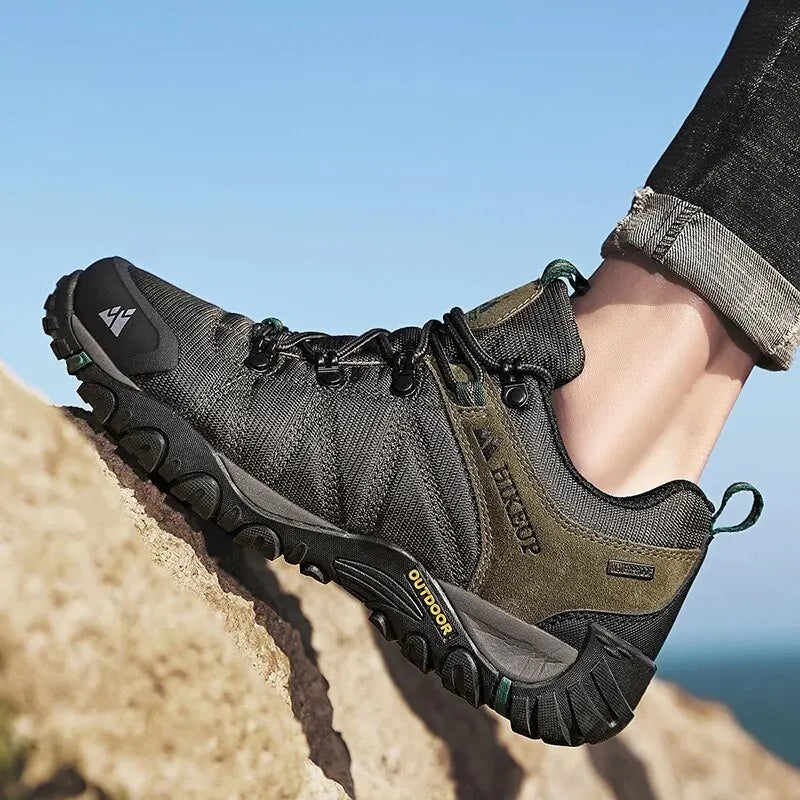 Four-Season Men's Hiking Shoes Outdoor Sports Genuine Leather Wear-Resistant Climbing Shoes Rubber Sole Trekking Sneaker