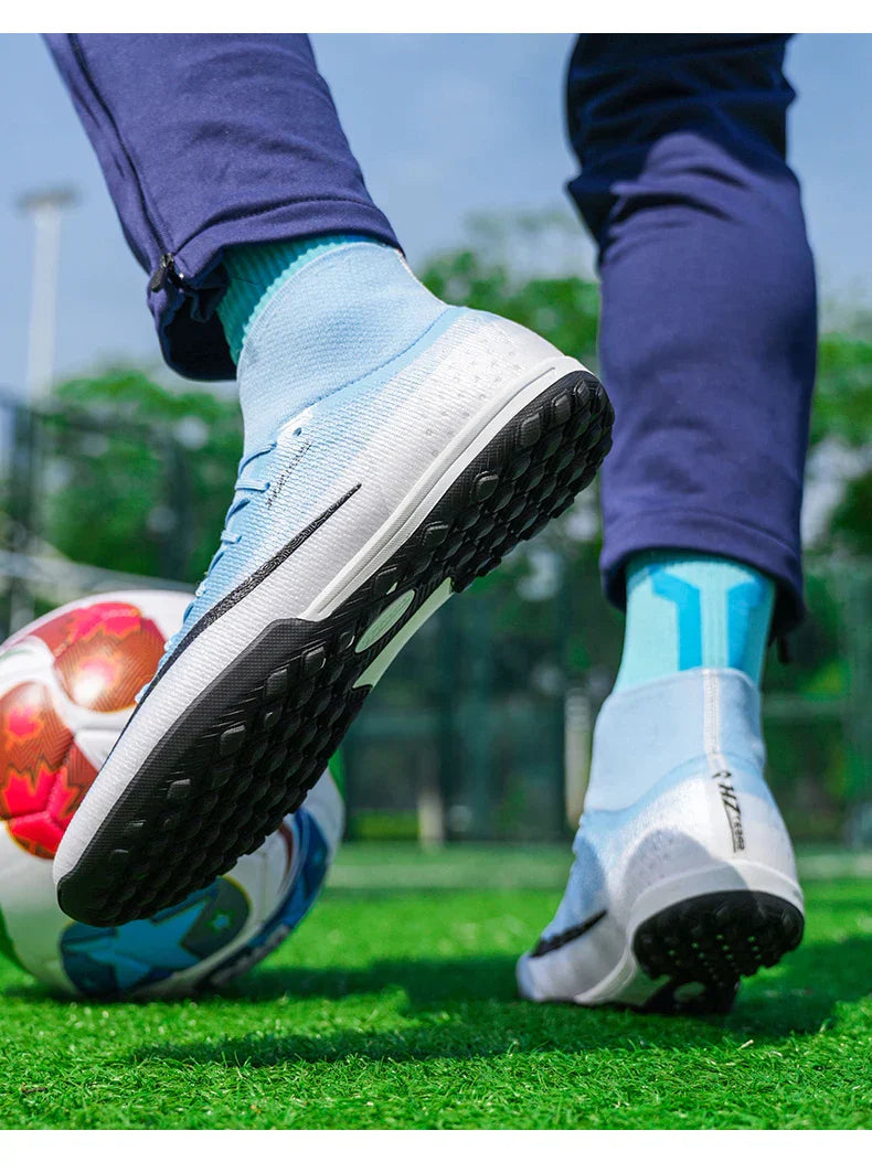 New Men Soccer Shoes Hot Sale Football Boots Women Professional TF/FG Sneakers Unisex High-quality Futsal Cleats Ultralight