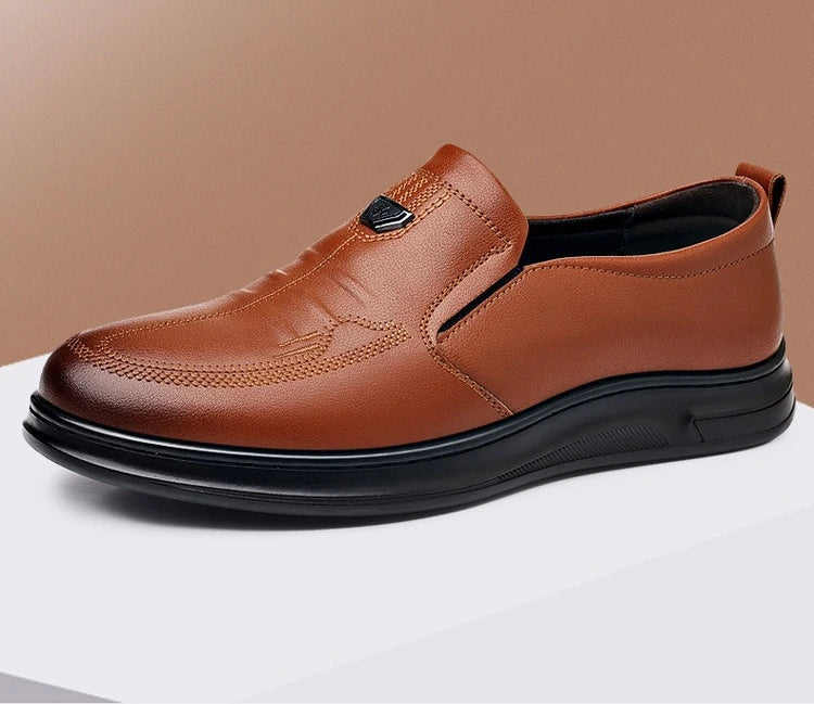 Men's Leather Business Loafers Spring Autumn Black Slip-On Shoes Male Breathable Soft Sole Comfortable Casual Driving Shoes Man