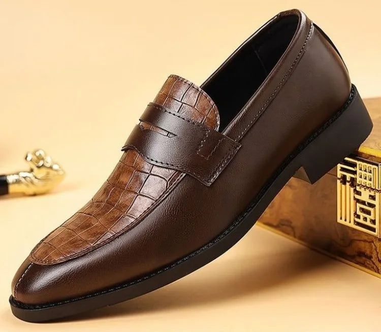 New Men's Leather Shoes Business Casual British Style Breathable Slip-on Loafers Pointed Toe Fashion Sneakers