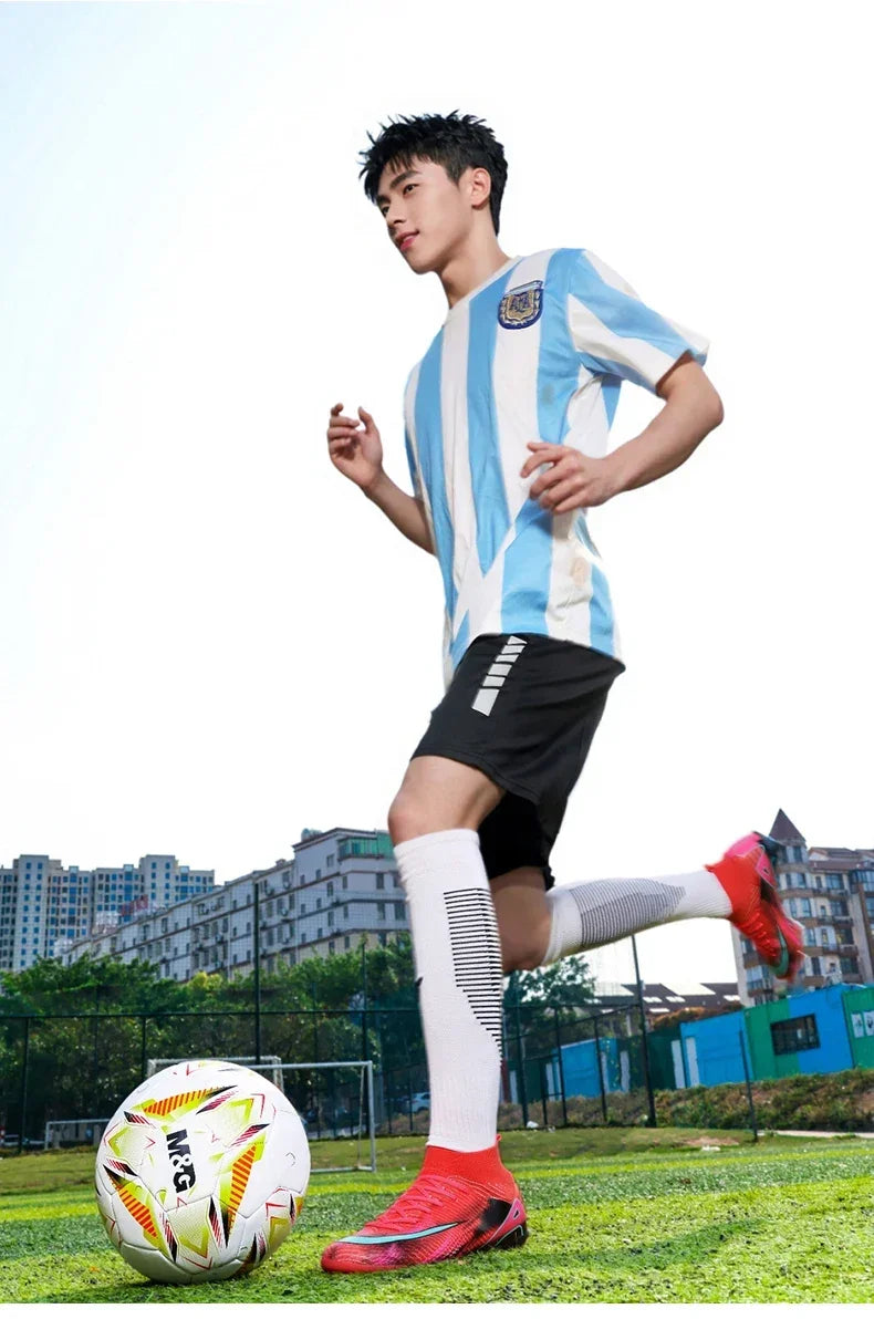 New Men Football Boots Ultralight Training Soccer Shoes Breathable Unisex Professional Wholesale Indoor Futsal Drop Shipping