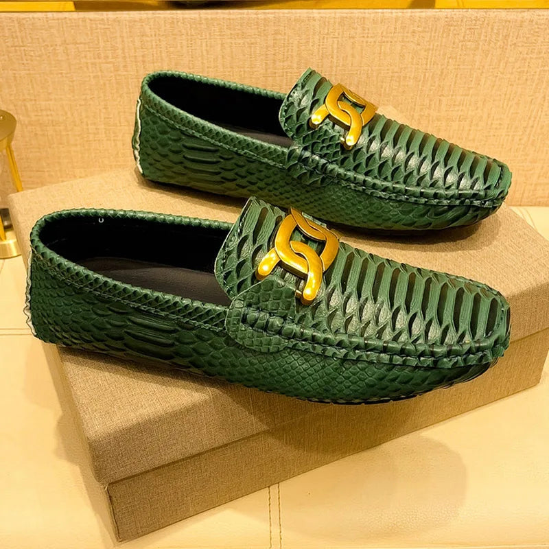 Plus Size 38~48 Mens Loafers Brand Corduroy Casual Leather Designer Vintage Slip-on Classic Men Driving Wedding Male Dress Shoes