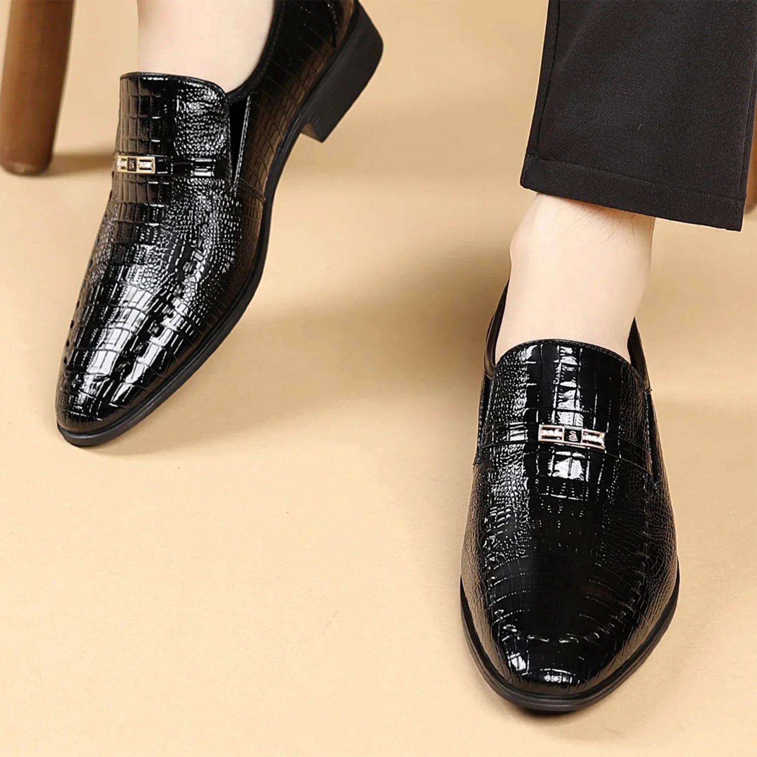 Men's Slip-On Dress Shoes Business Casual Comfortable Classical Dress Shoes for Men ﻿
