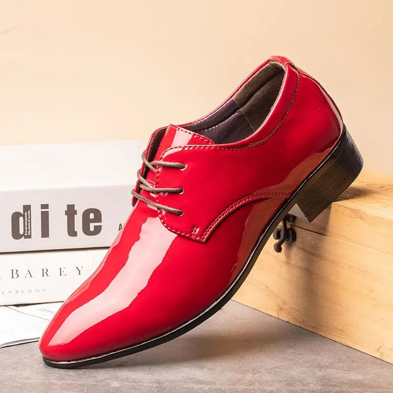 Men's Red Patent Leather Wedding Groomsmen Shoes Low Block Heel Business Formal Dress Shoes Trendy Casual Footwear