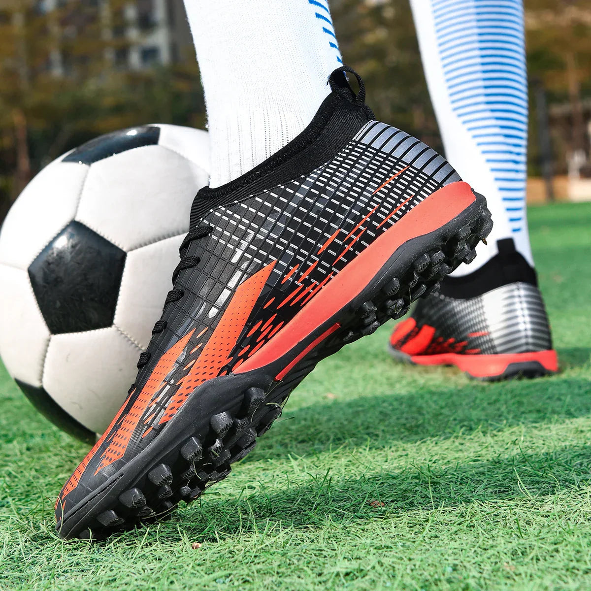 New Men Soccer Shoes Futsal Indoor Football Boots Sport Match Training Kids TF Cleats Grass Ankle Hot-selling High-quality Light