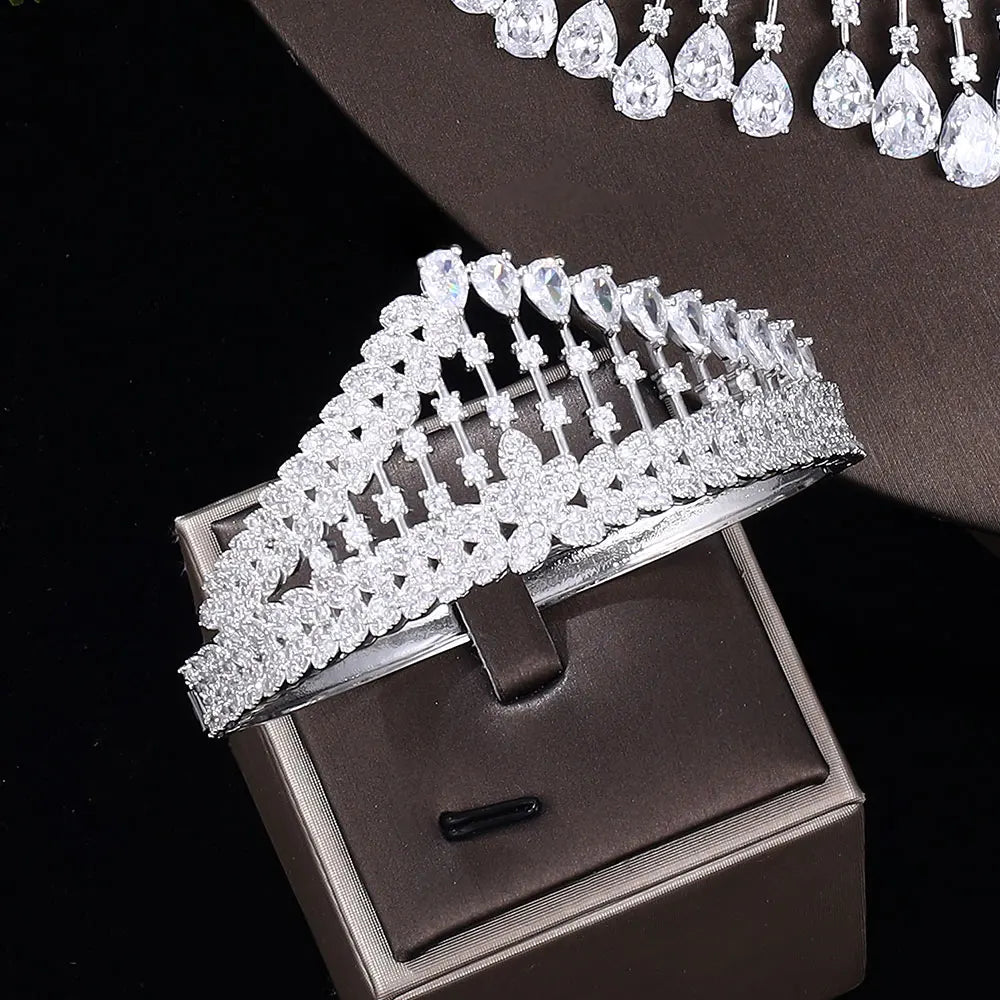 2023 Best selling African 4-piece Bridal Jewelry Set New Fashion Dubai Jewelry Set Women's Wedding Party Accessories Design