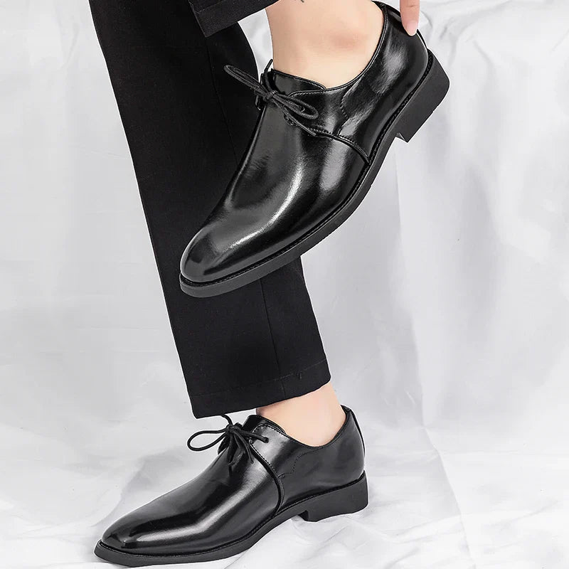 New Men's Solid-Color Belt Casual Shoe Are Comfortable And Classic Business Office Fair Dress Shoe Are Fashionable Wedding Shoes