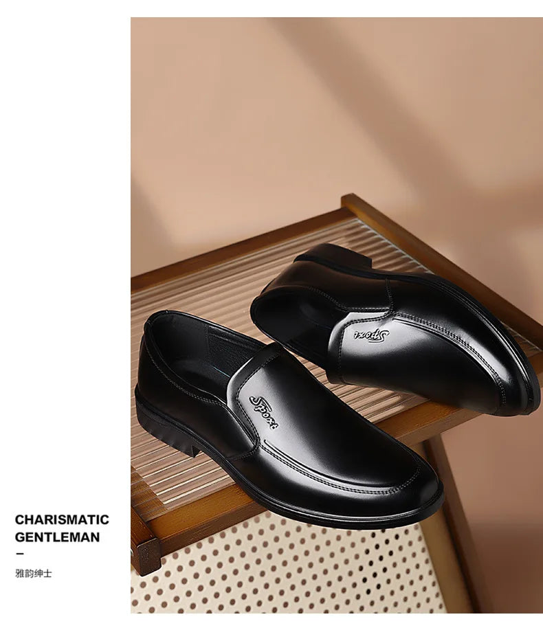 New Designer Soft Leather Shoes for Men Solid Color Fashion Business Casual Shoes Male Spring Autumn New Dress Shoe Man