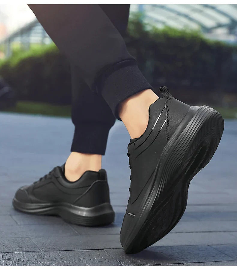 2025 New Lightweight Men Casual Leather Sneakers Non-slip Breathable Male Outdoor Running Shoes Lace Up Soft Sport Shoes