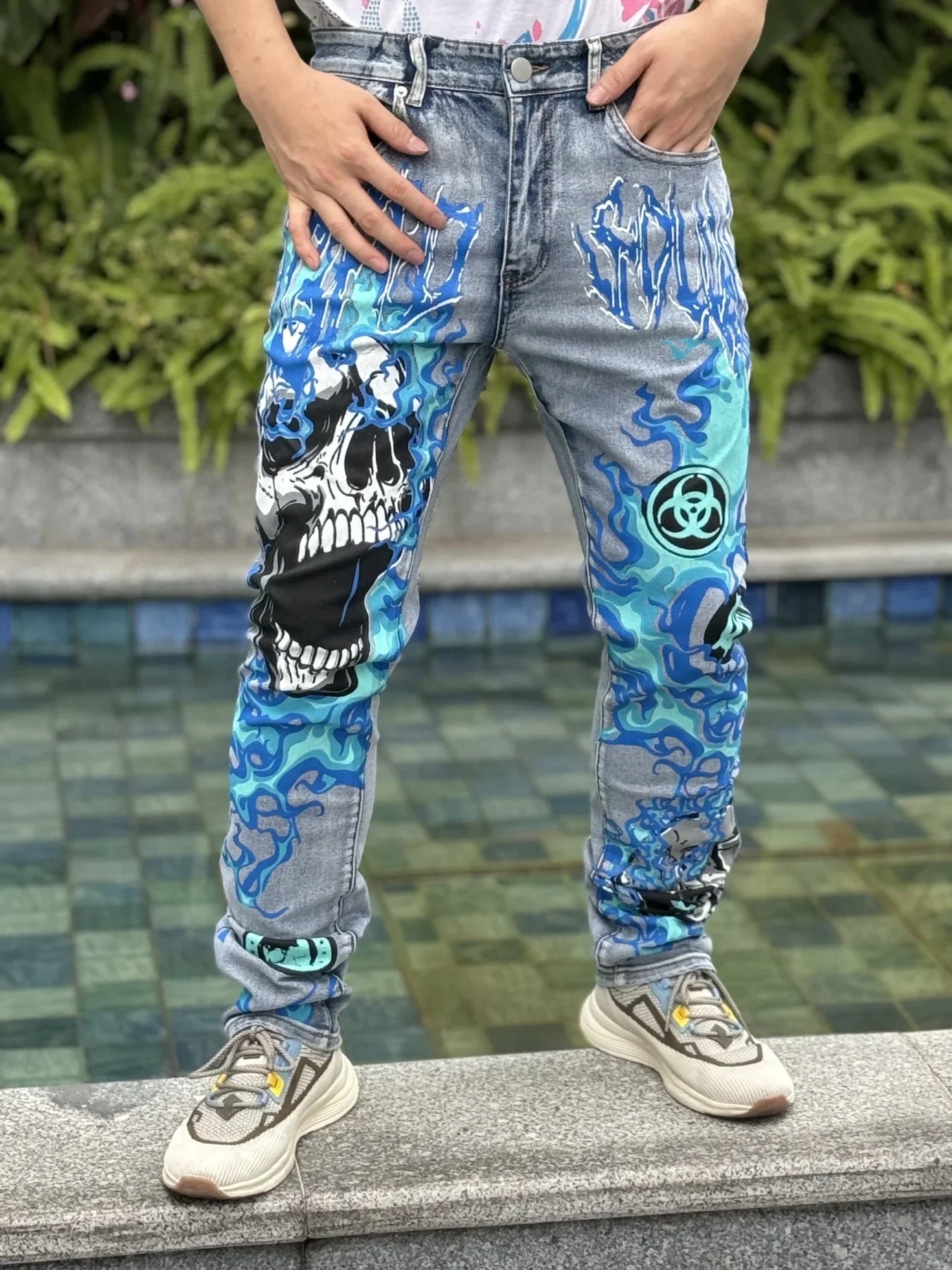 New arrivals in summer of 2025  Breathable and comfortable fabric  Trendy men's casual jeans  Free shipping on promotion