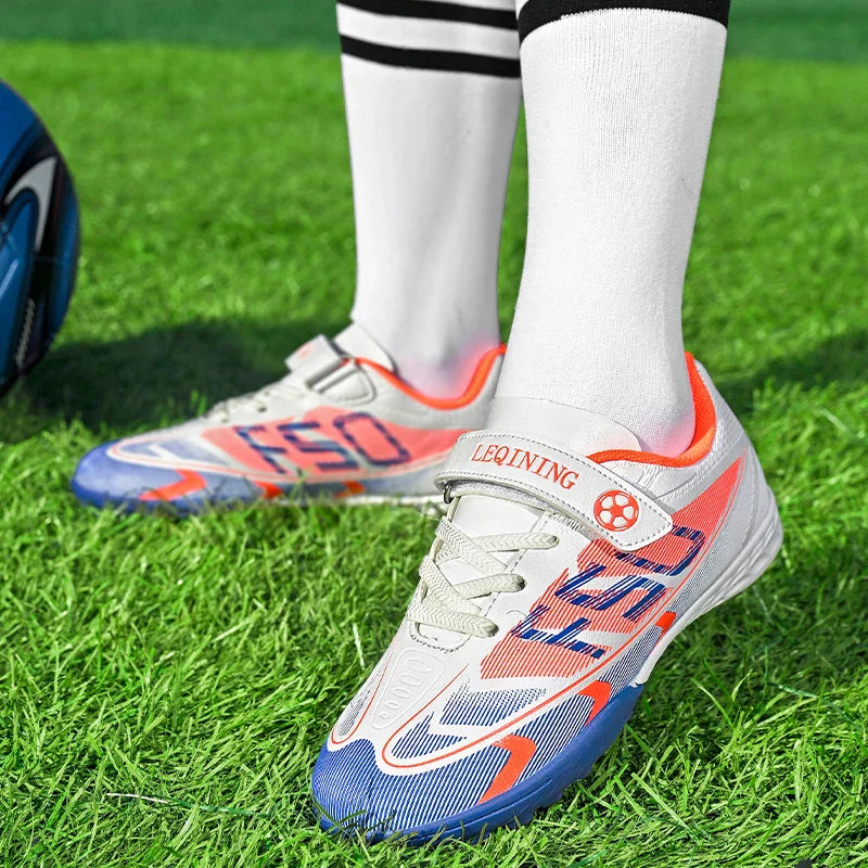 New Kid Match Boys Football Boots Sneakers Professional Non-Slip Sports Shoes Match Soccer Shoes Outdoor Comfortable Unisex